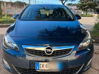 Usata Opel Astra 110 CV (80 kW) 2012 Berlina