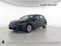Usata VW Golf VIII Life 116 CV (85 kW) 2025 Grenadill black metallizzato Berlina