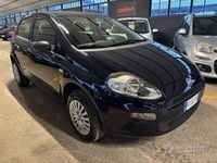 Usata Fiat Punto Street 77 CV (56 kW) 2016 Blu Berlina