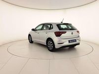 Usata VW Polo Life 95 CV (69 kW) 2023 Reflex silver metallizzato Utilitaria