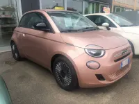 Usata Fiat 500 Icon 65 CV (47 kW) 2026 Rosa Utilitaria