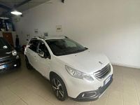 Usata Peugeot 2008 Allure 99 CV (72 kW) 2016 Bianco SUV