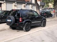 Usata Jeep Cherokee 2006 Nero SUV