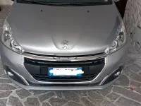 Usata Peugeot 208 82 CV (60 kW) 2019 Grigio Utilitaria