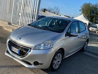 Usata Peugeot 208 Access 67 CV (49 kW) 2015 Grigio Utilitaria