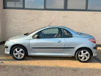 Usata Peugeot 206 CC 109 CV (80 kW) 2003 Cabrio
