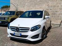 Usata Mercedes B200 Executive 135 CV (99 kW) 2017 Bianco Monovolume