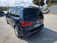 Usata VW Touran Highline 105 CV (77 kW) 2011 Blu Monovolume