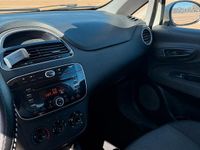 Usata Fiat Punto 75 CV (55 kW) 2015 Bianco Utilitaria