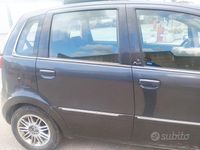 Usata Lancia Musa 90 CV (66 kW) 2008 Blu Monovolume