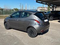 Usata Lancia Ypsilon Gold 70 CV (51 kW) 2022 Gray Utilitaria