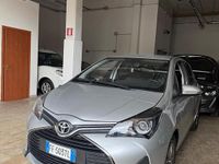 Usata Toyota Yaris 69 CV (50 kW) 2016 Grigio Berlina