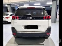 Usado Peugeot 5008 131 CV (96 kW) 2018 Blanco Monovolumen