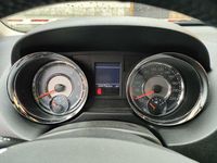 Usata Lancia Voyager Gold 163 CV (119 kW) 2012 Argento Monovolume