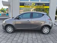 Usata Lancia Ypsilon Gold 69 CV (50 kW) 2014 Grigio Utilitaria