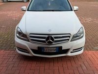 Usata Mercedes C200 AMG 136 CV (100 kW) 2012 Bianco Station wagon