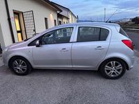 Usata Opel Corsa Cosmo 90 CV (66 kW) 2010 Argento Berlina