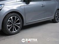 Begagnad Renault Clio V Techno 91 HK (66 kW) 2025 Grå Halvkombi
