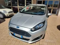 Usata Ford Fiesta 75 CV (55 kW) 2014 Grigio Utilitaria
