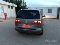 Usata VW Touran 105 CV (77 kW) 2011 Grigio Monovolume