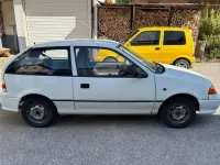 Usata Subaru Justy 84 CV (61 kW) 2001 Bianco Utilitaria