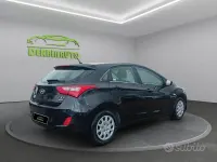 Usata Hyundai i30 Comfort 110 CV (80 kW) 2015 Nero Berlina