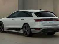 Nuova Audi A6 e-tron S-Line 2026 Beige siam metallizzato Station wagon