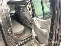Usata Nissan Navara 174 CV (127 kW) 2006 Nero Pick-up