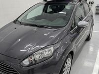 Usata Ford Fiesta 75 CV (55 kW) 2013 Grigio Utilitaria