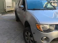 Usata Mitsubishi L200 136 CV (100 kW) 2007 Grigio Pick-up