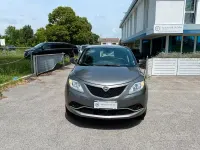 Usata Lancia Ypsilon 86 CV (63 kW) 2016 Grigio Utilitaria