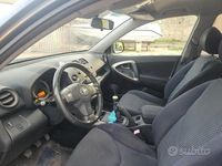 Usata Toyota RAV4 136 CV (100 kW) 2009 Grigio SUV