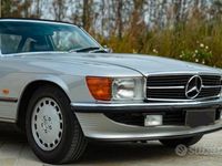 Usata Mercedes SL300 188 CV (138 kW) 1987 Grigio Cabrio