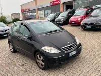 Usata Mercedes A180 109 CV (80 kW) 2008 Nero Berlina