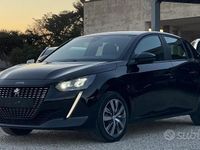 Usata Peugeot 208 Active 100 CV (73 kW) 2020 Nero Utilitaria