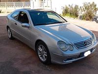 Usata Mercedes C200 163 CV (119 kW) 2001 Grigio Coupé