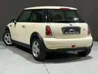 Usata Mini ONE Seven 90 CV (66 kW) 2006 Beige Utilitaria
