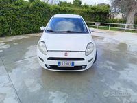 Usata Fiat Punto 75 CV (55 kW) 2015 Bianco Utilitaria