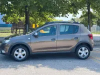 Usata Dacia Sandero Stepway 90 CV (66 kW) 2017 Marrone Berlina