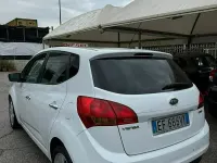 Usata Kia Venga 115 CV (84 kW) 2011 Bianco Utilitaria