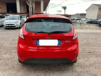 Usata Ford Fiesta Business Edition 75 CV (55 kW) 2016 Rosso Utilitaria
