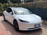 Usata Tesla Model 3 RWD 208 kW (283 CV) 2024 Bianco Berlina