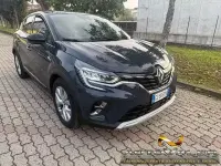 Usata Renault Captur 92 CV (67 kW) 2021 Grigio moda SUV