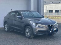 Usata Alfa Romeo Stelvio Sprint 190 CV (139 kW) 2021 Grigio canna di fucile SUV