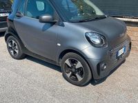 Usado Smart ForTwo Coupé 22 kW (30 CV) 2022 Gris Utilitario