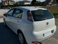 Usata Fiat Grande Punto 75 CV (55 kW) 2013 Bianco Utilitaria