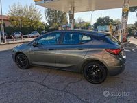 Käytetty Opel Astra 101 HP (74 kW) 2017 Harmaa Sedan