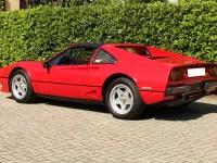 Usata Ferrari 208 220 CV (161 kW) 1984 Rosso corsa Coupé