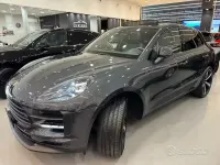 Usata Porsche Macan 245 CV (180 kW) 2021 Grigio metallizzato SUV
