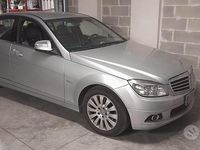 Usata Mercedes C220 Elegance 170 CV (125 kW) 2007 Grigio Berlina
